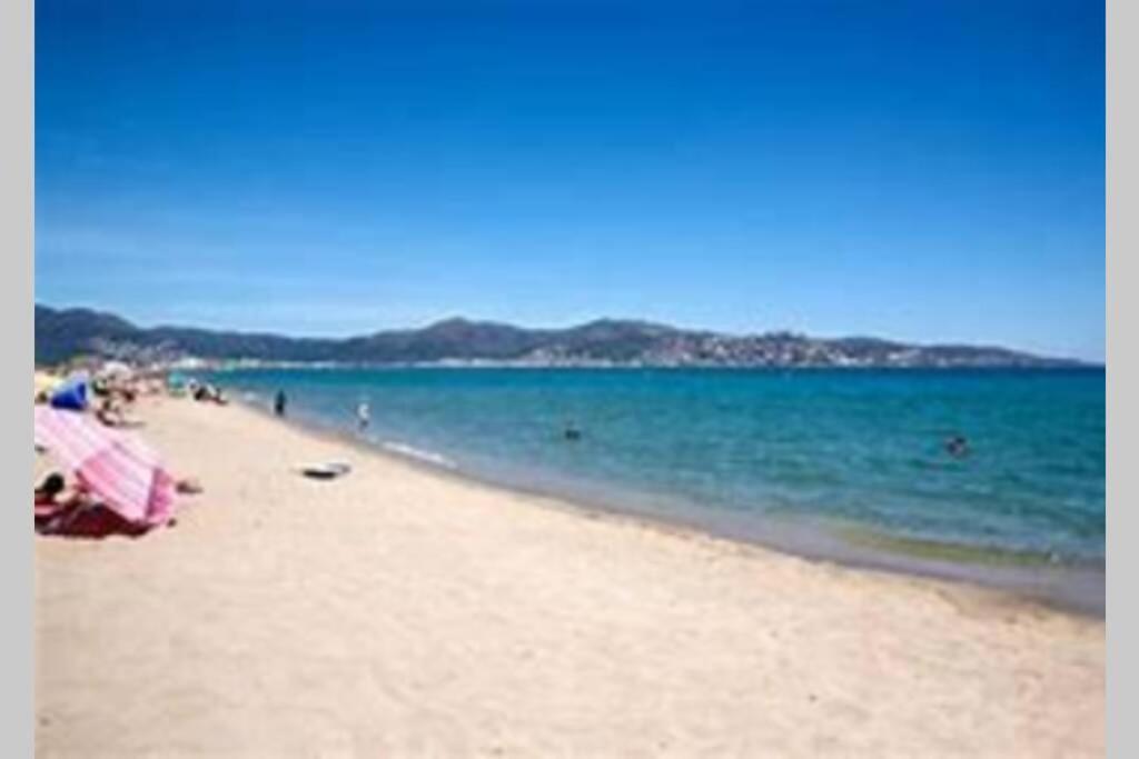 Charme Et Simplicite De Ce Nouveau Bien Empuriabrava Exteriör bild